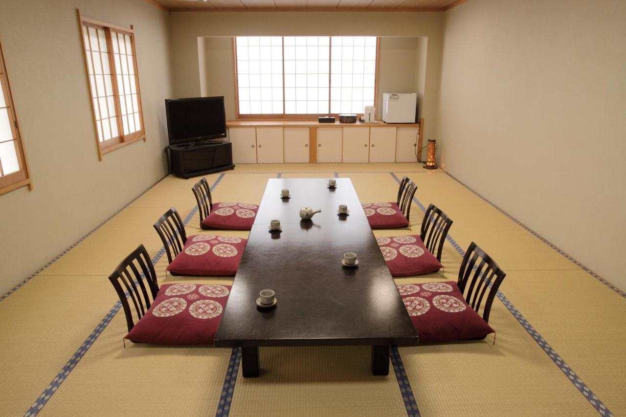 Sanazawa-No-Mori Hotel Numata  Kamer foto